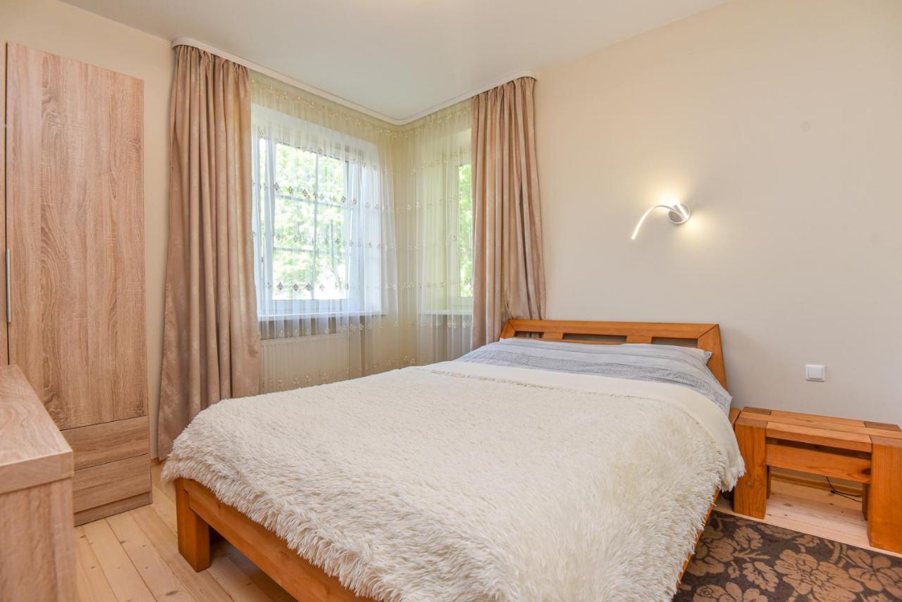 Medziotoju Apartment In Old City Palanga Luaran gambar