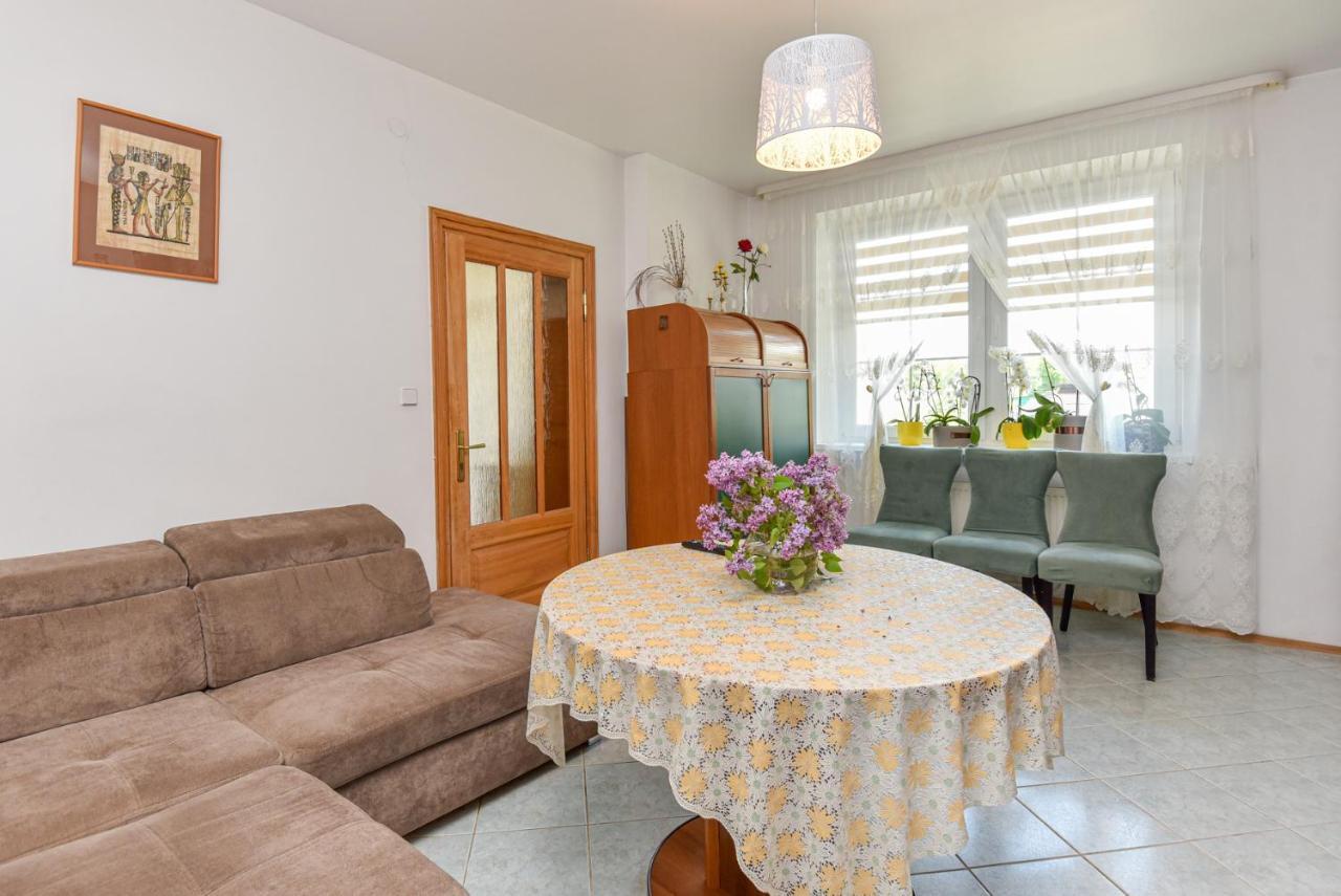 Medziotoju Apartment In Old City Palanga Luaran gambar