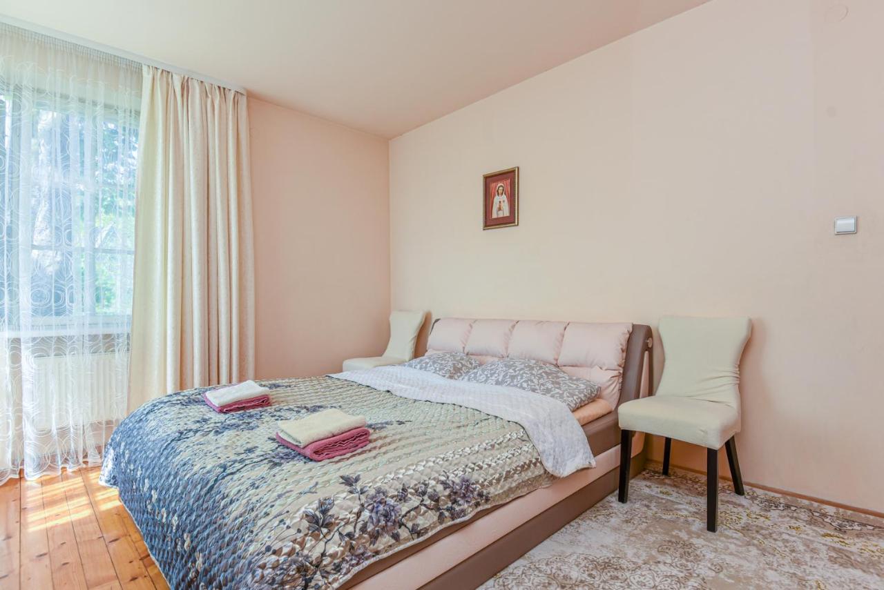 Medziotoju Apartment In Old City Palanga Luaran gambar