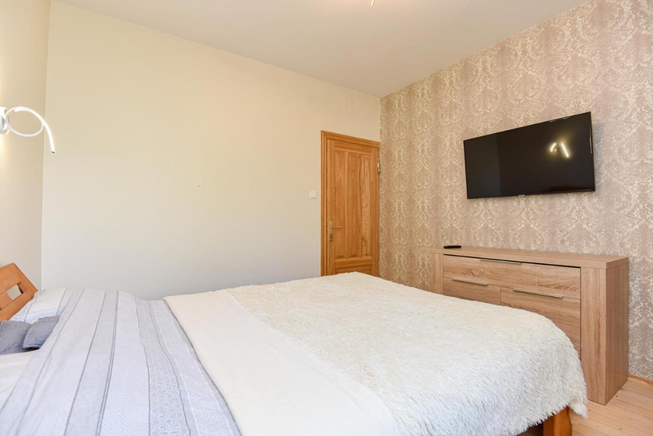 Medziotoju Apartment In Old City Palanga Luaran gambar