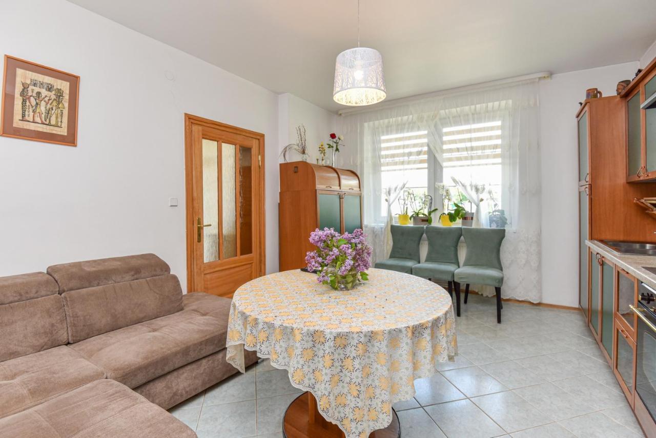 Medziotoju Apartment In Old City Palanga Luaran gambar