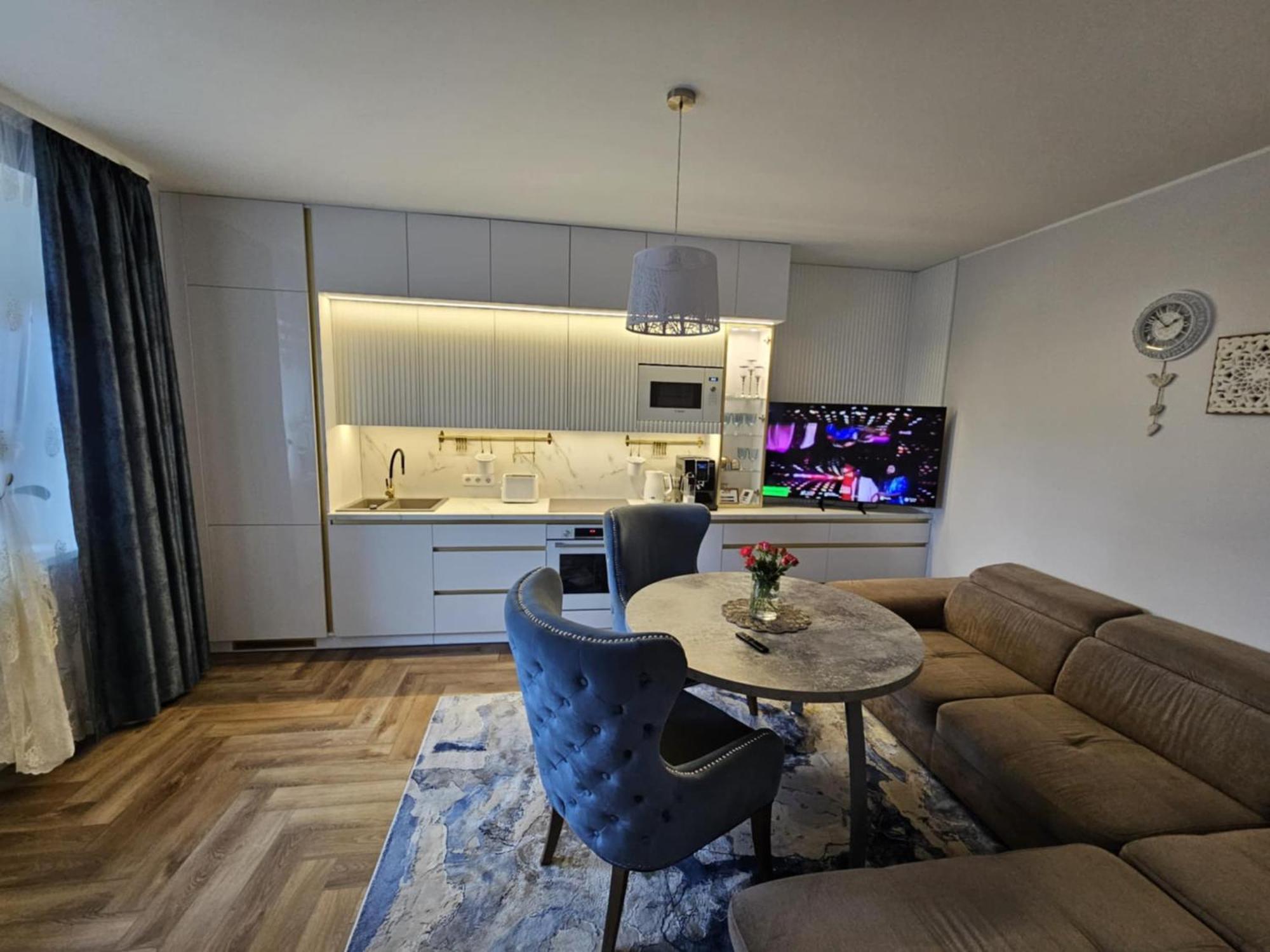 Medziotoju Apartment In Old City Palanga Luaran gambar